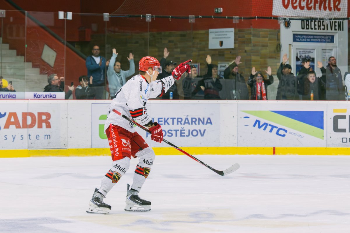 Jest��bi loupili v �umperku! Derby jsme ovl�dli pom�rem 4:2