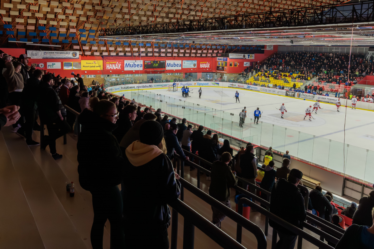 �l�gr kola v Prost�jov�: Jest��bi vyzvou l�dra sout�e z Hav��ova