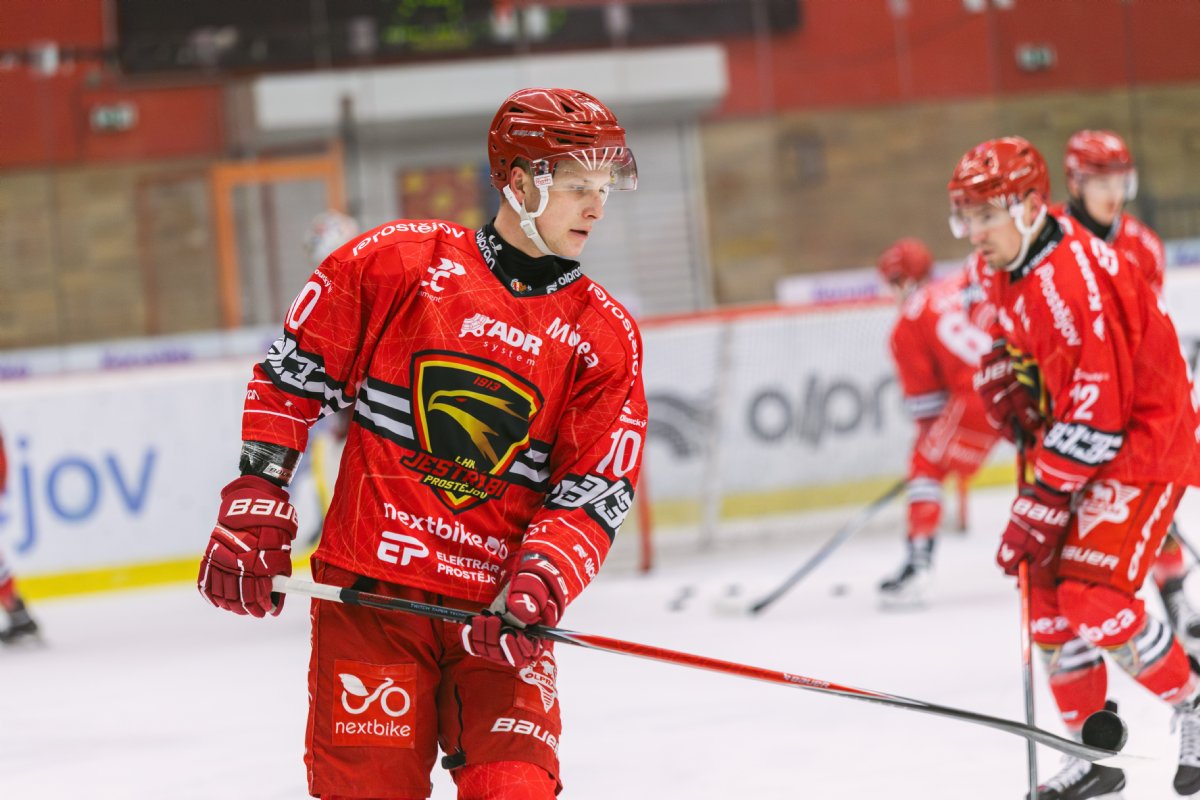 Jest��bi potvrdili roli favorita. Z Uhersk�ho Brodu vezou jasnou v�hru 6:1