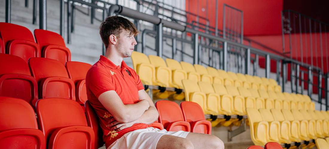 Šimon Vedral se přesouvá k Jestřábům. Mladý brankář posílí nově se tvořící brankářskou trojici